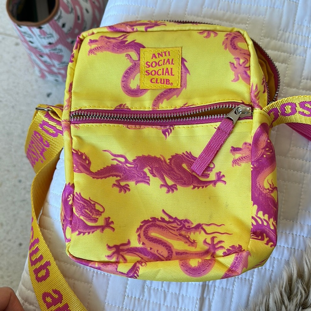 Anti Social Social Club purse